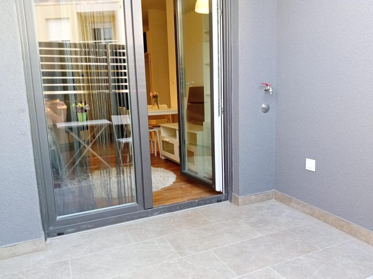 Apartment Paola With Free Private Parking Place Split Kültér fotó